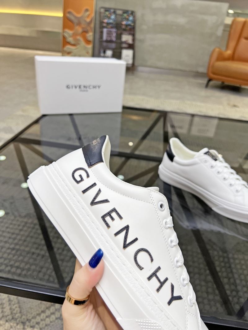 Givenchy Sneakers